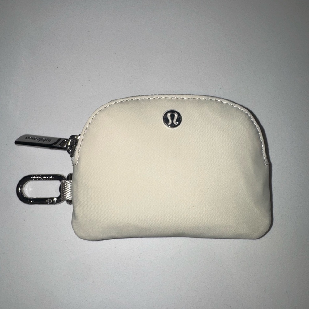 lululemon athletica Cream Mini Pouch brand new